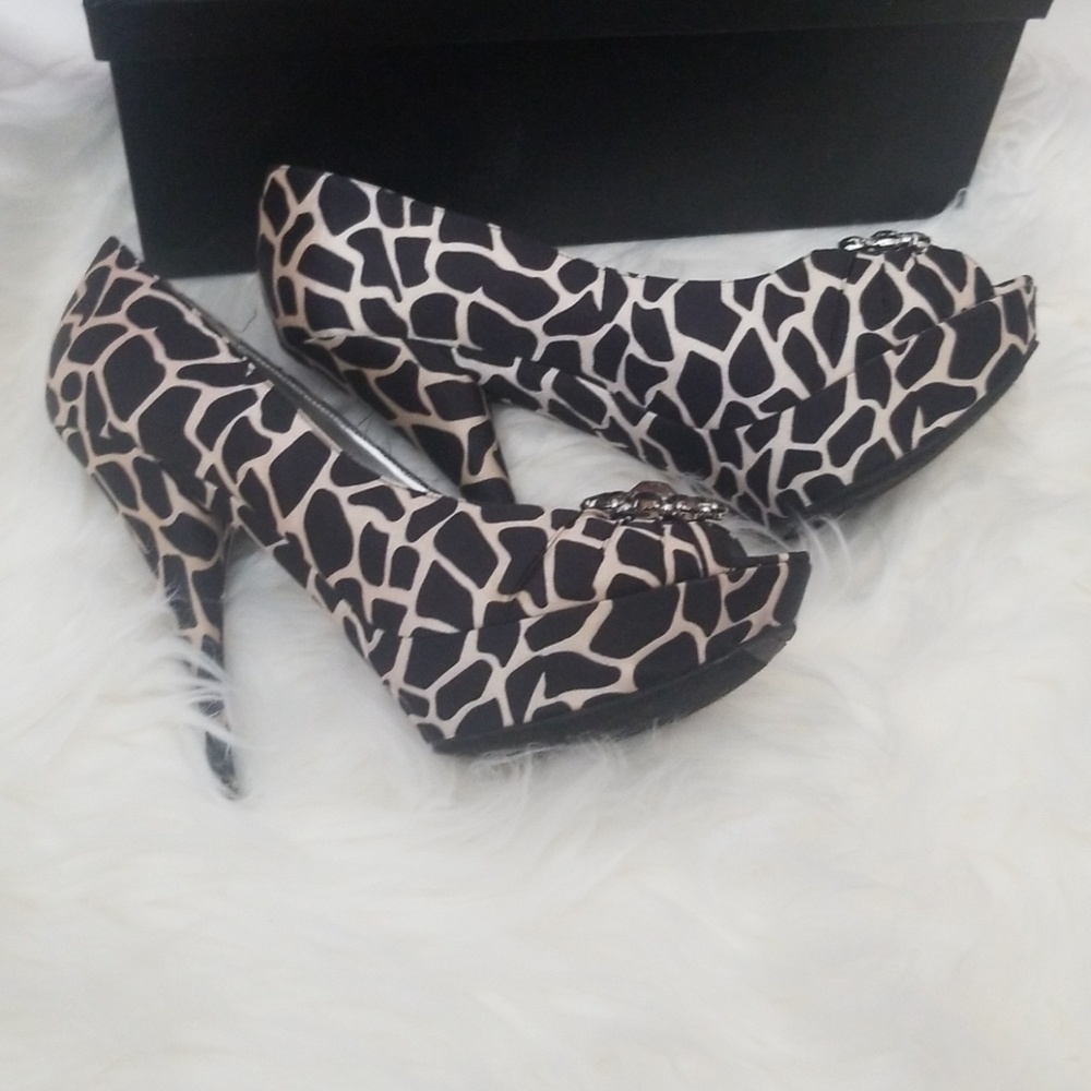 Sexy Animal Print Heels by Michael SZ 6 - Picture 1 of 8